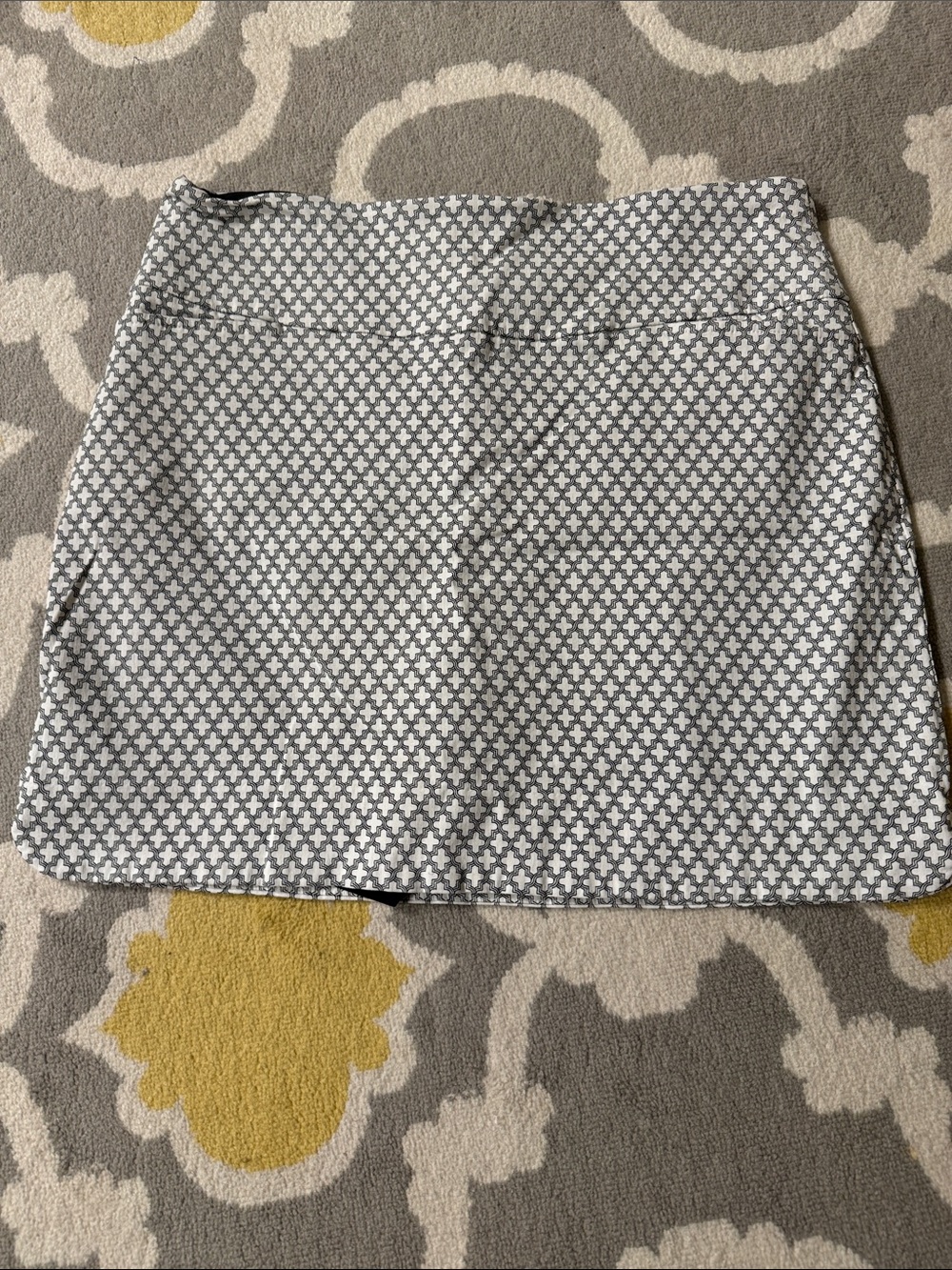 Women’s white and black Patterned A-Line Skirt